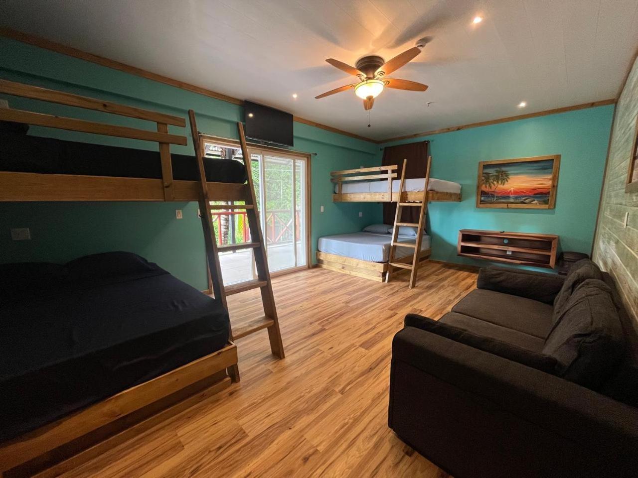 Skully's House Lodge